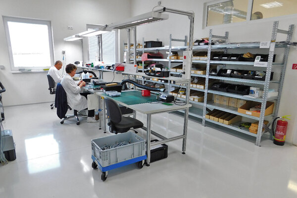 Montage und Baugruppenfertigung Montage und Baugruppenfertigung